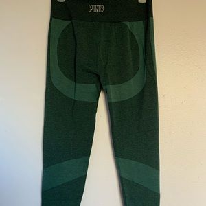 ***SALE PENDING*** Victoria’s Secret Pink leggings